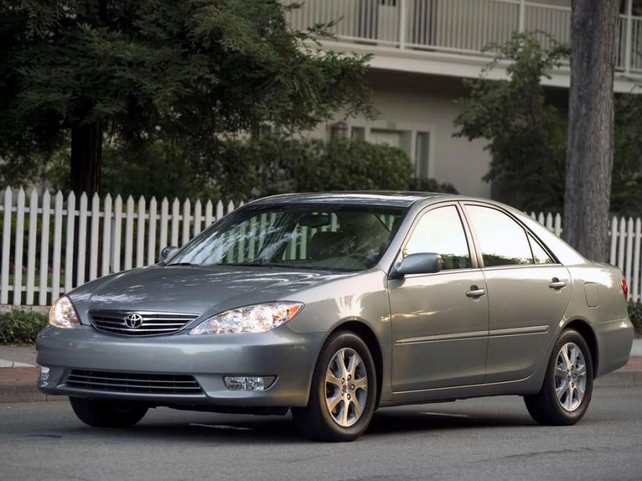  Toyota Camry SE 2004 года  (US) (фото 7 из 12)